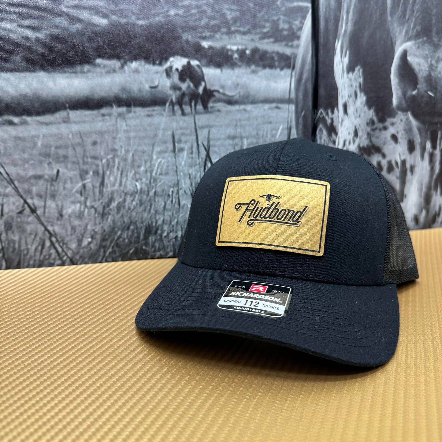 NO ADHESIVE CARBON FIBER GOLD/BLACK HYDBOND LEATHERETTE SHEET (12"x24") STANDARD